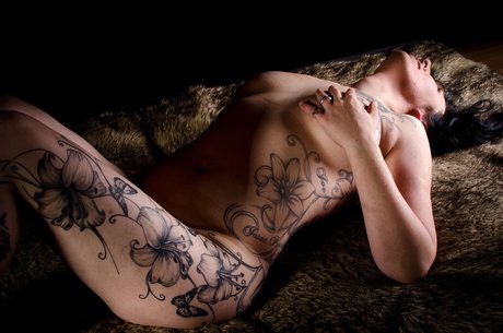 Mature bittersweet Kiss Sunny onlyfans leak sex