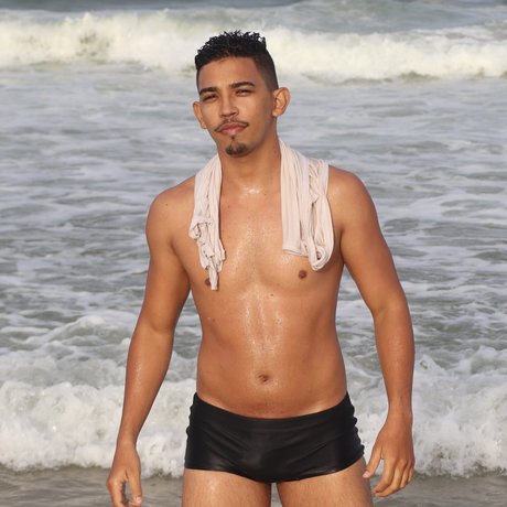 Matheus Teixeira onlyfans topless