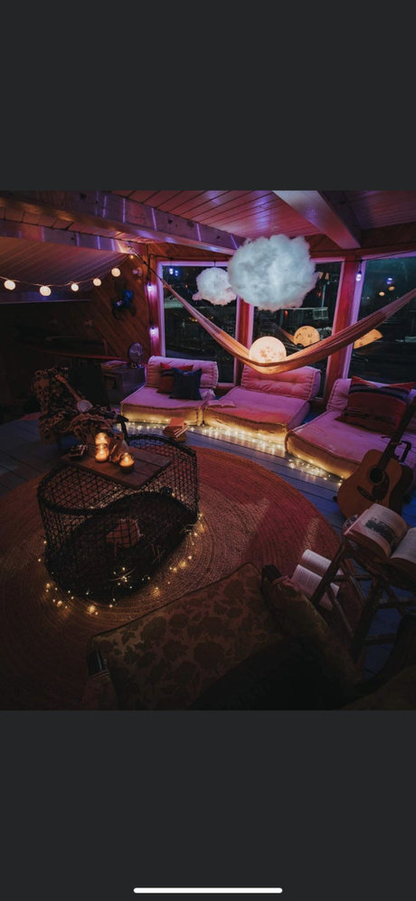 Megan Noel onlyfans model