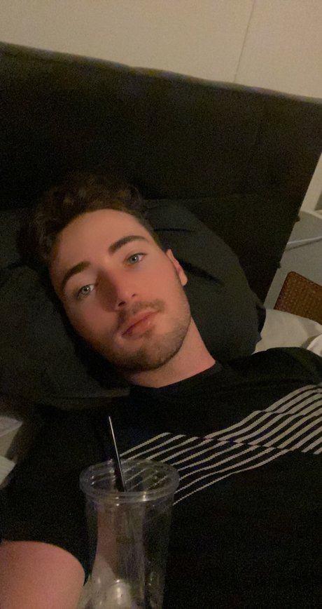 Beau H only fans nude