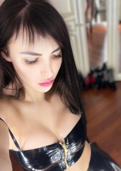 black fox lily onlyfans leaked tits