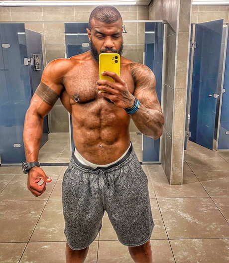 Black Muscular Brazil onlyfans boobs