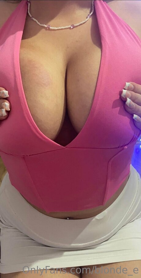 BlondeE_ nudes only fans