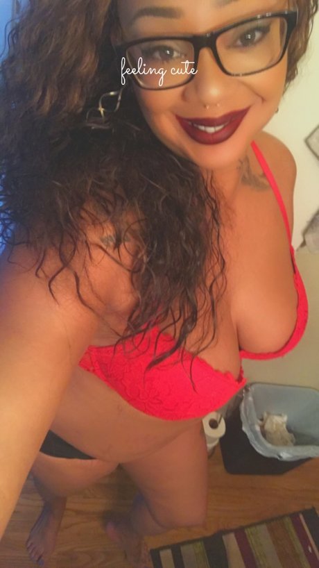 Kiki Not Kinky onlyfans leak