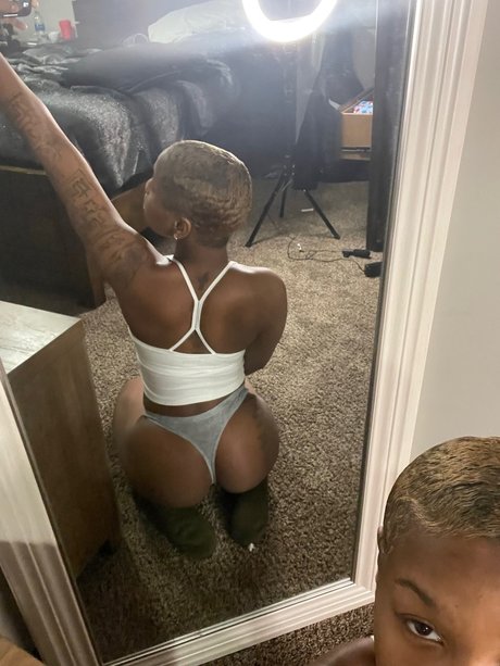 Sheilah Grey nudes only fans