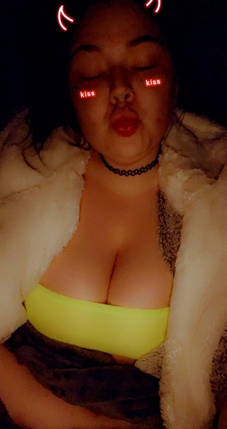 Merry Gold onlyfans nude