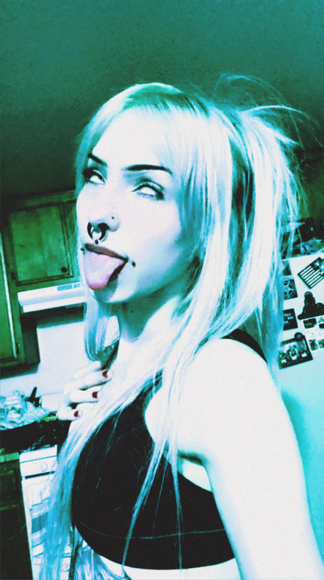 bloodmommy onlyfans porn leaked