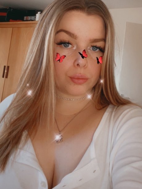 BeckaLouiisee only fans free