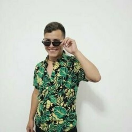 LAAM_ onlyfans strip tease