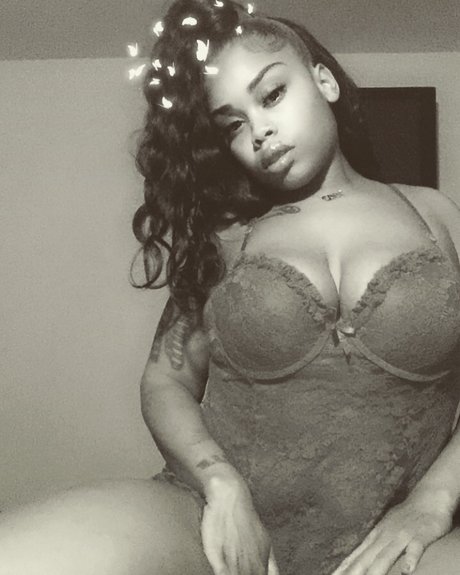 LovelyCurves69 onlyfans naked