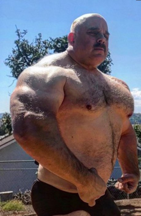 BeefyPhuck only fans nudes