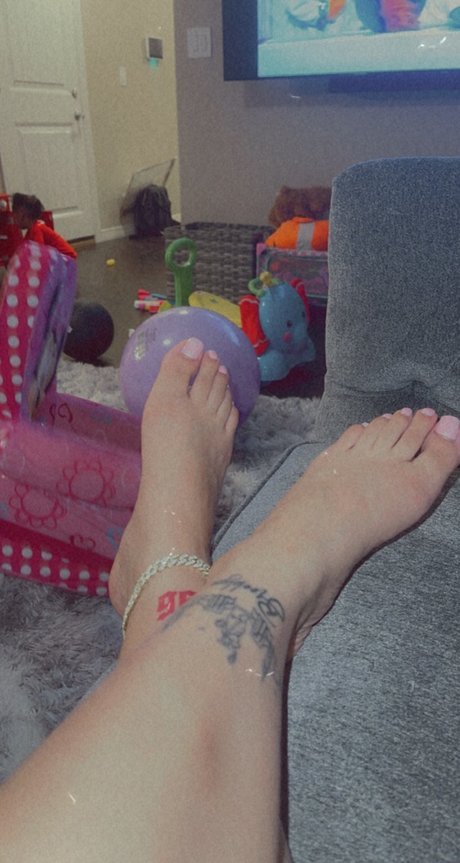 Exotic Babe onlyfans model