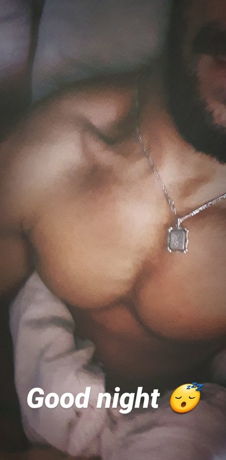 Mehdi5kstory naked on onlyfans