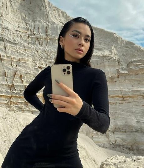 Diana Korkunova is on onlyfans