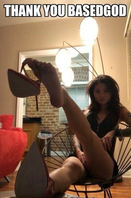 Mae Col onlyfans topless