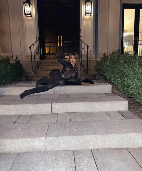 Amelia Maltepe Profile pic