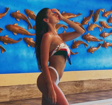 Leila Kraja onlyfans star