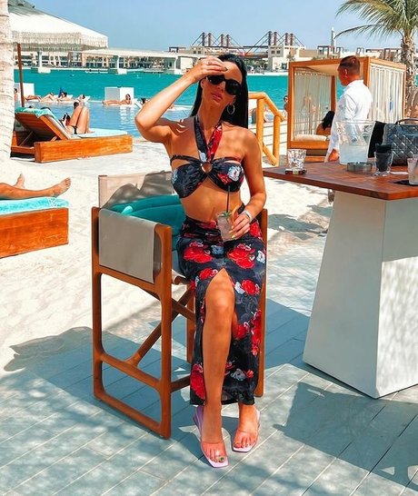 Leila Kraja onlyfans gratis