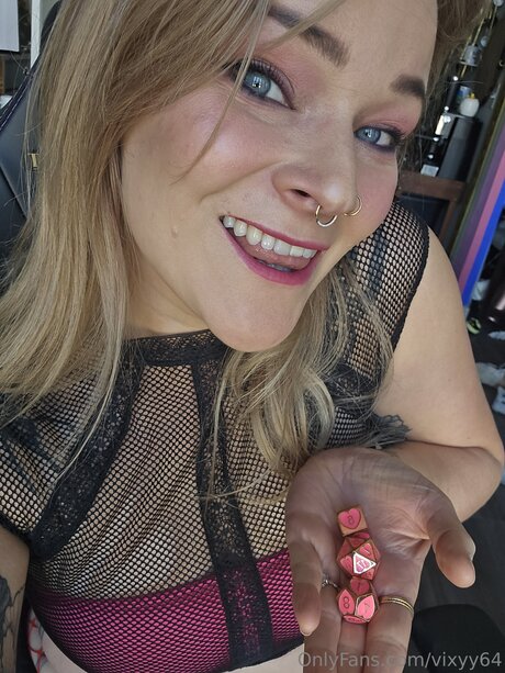 Vixyy64 leaked onlyfans