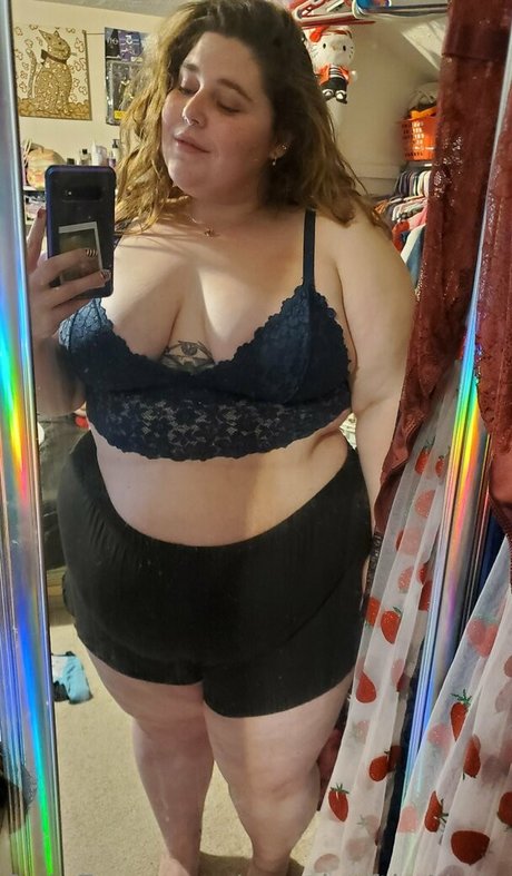 sunnisoftbodystoner nude onlyfans leaked