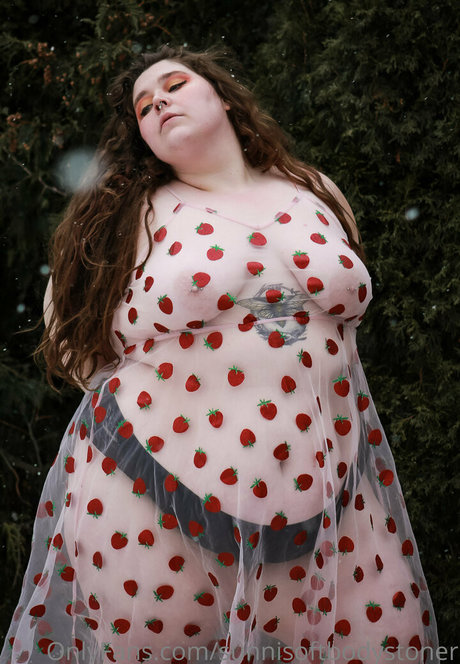 sunnisoftbodystoner onlyfans nude leak