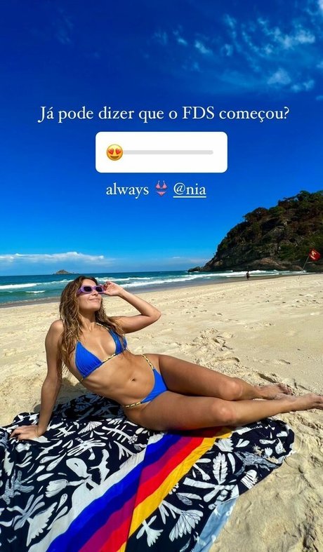 Isabella Santoni Profile pic