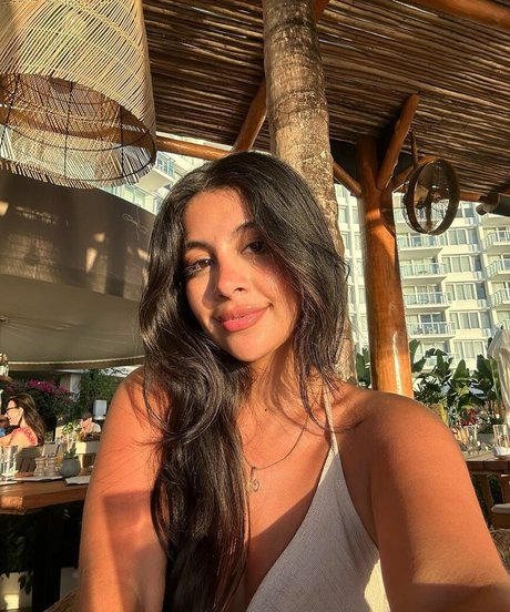 Queenneedy porn onlyfans