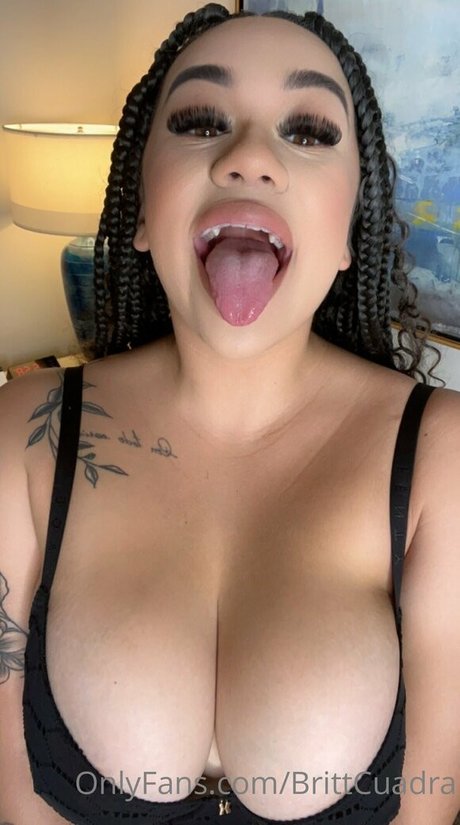 brittcuadra onlyfans topless