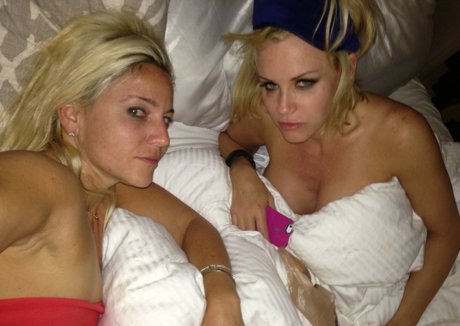 Jenny McCarthy onlyfans leaks.