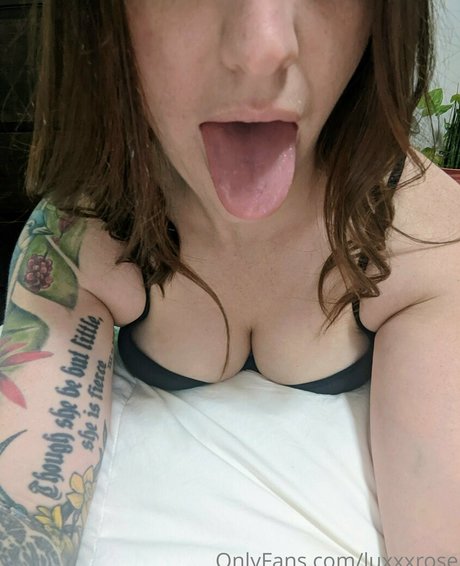 luxxxrose nudes onlyfans leaks