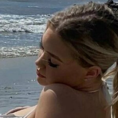 Meli 17 10 onlyfans boobs