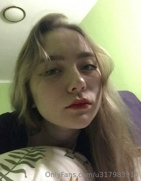 celebrity hannah montana onlyfans photo