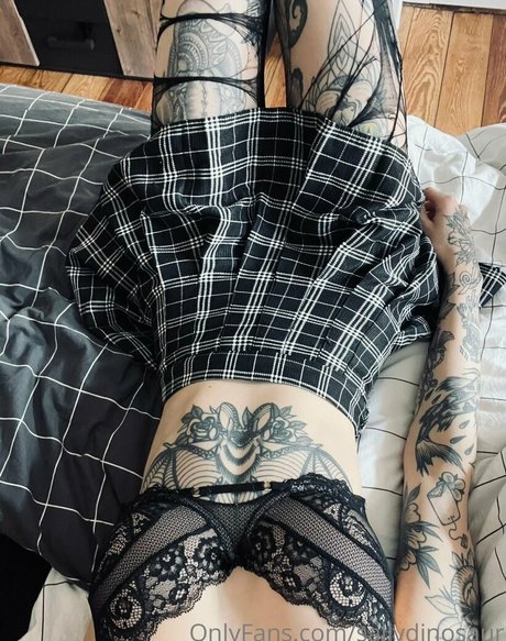 Sallydinosaur only fans naked