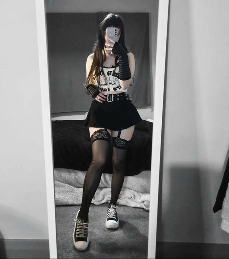 abandonederis nude onlyfans