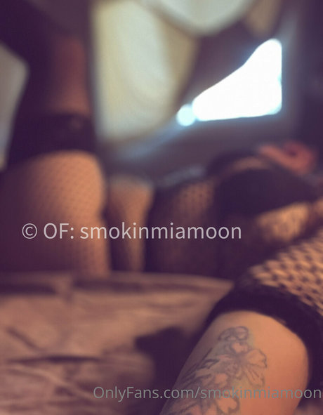 smokinmiamoon onlyfans naked
