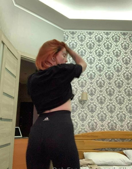 brattyauroravip onlyfans nudes leak