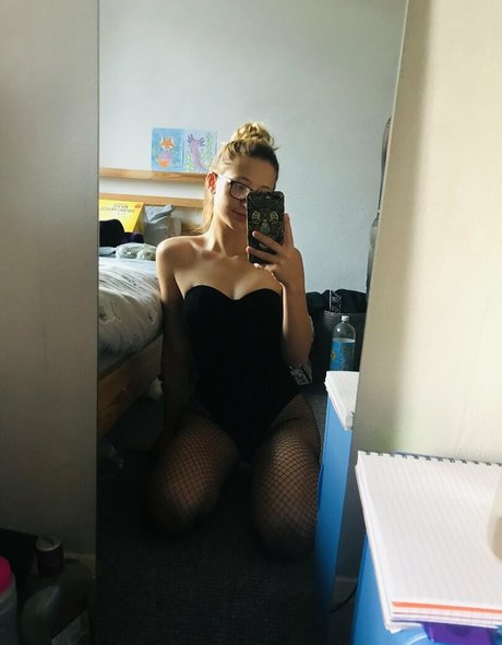 Courtneyyyyxox hot onlyfans