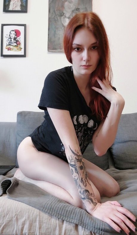 Vixena Siren only fans