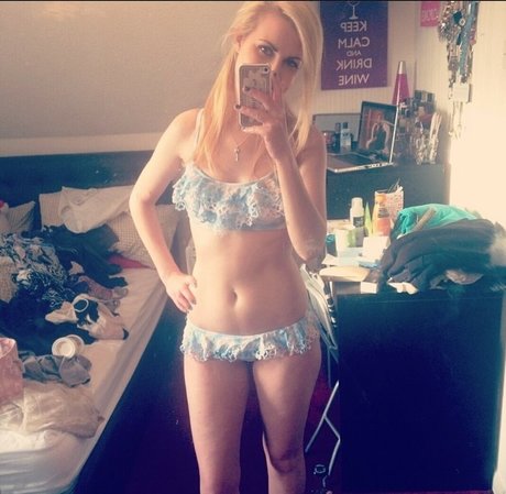 Rose And Rosie onlyfans leams