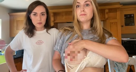 Rose And Rosie onlyfans leaks free