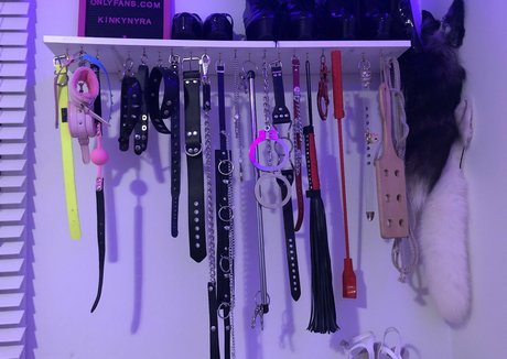 kinkynyrafree onlyfans leaked naked