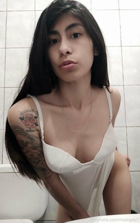 mialopez7 only fans leak