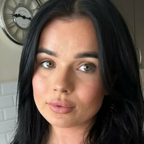 Amy Olivia Hayden onlyfans leaked porn