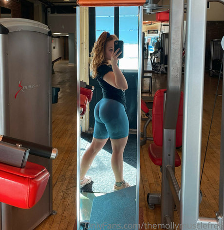 themollymuscle onlyfans nudes