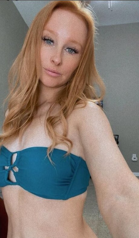 Michaela Mullins onlyfans leaked.