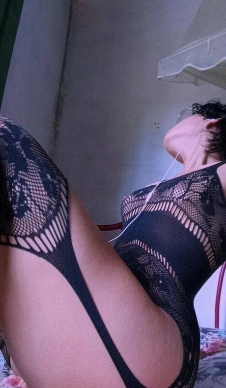 Lana Santhos is on onlyfans