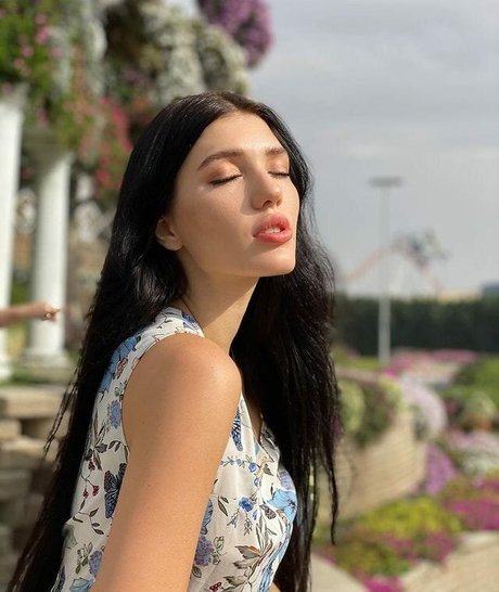 Alina Enero onlyfans pic