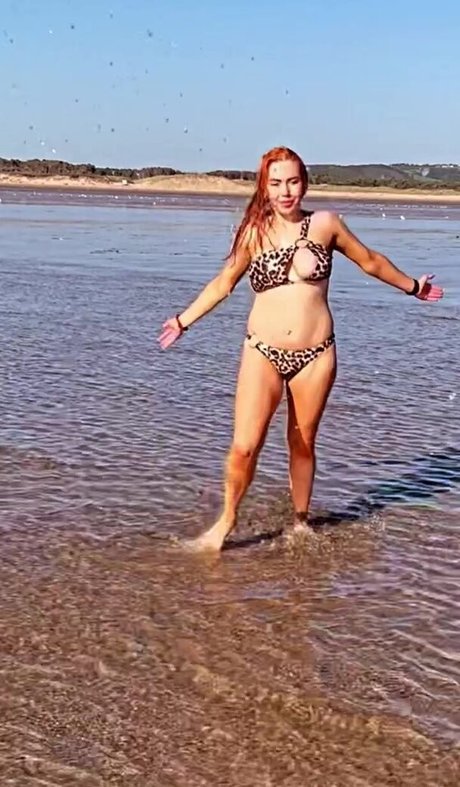 Hayley Pearce nude leak onlyfans