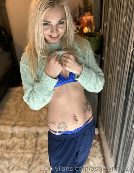 ashleynhill23 onlyfans nude content