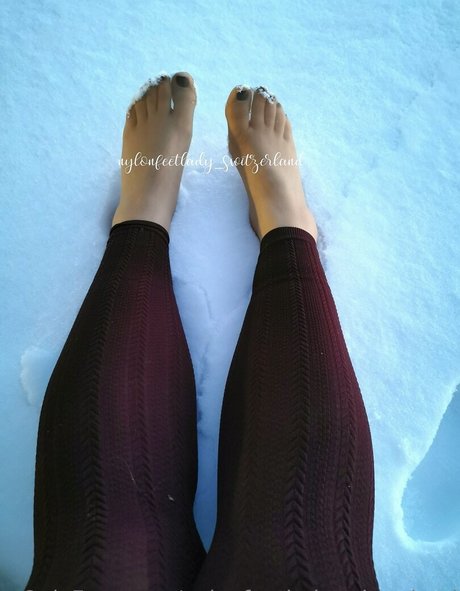 nylonfeetladyswitzerland onlyfans nude
